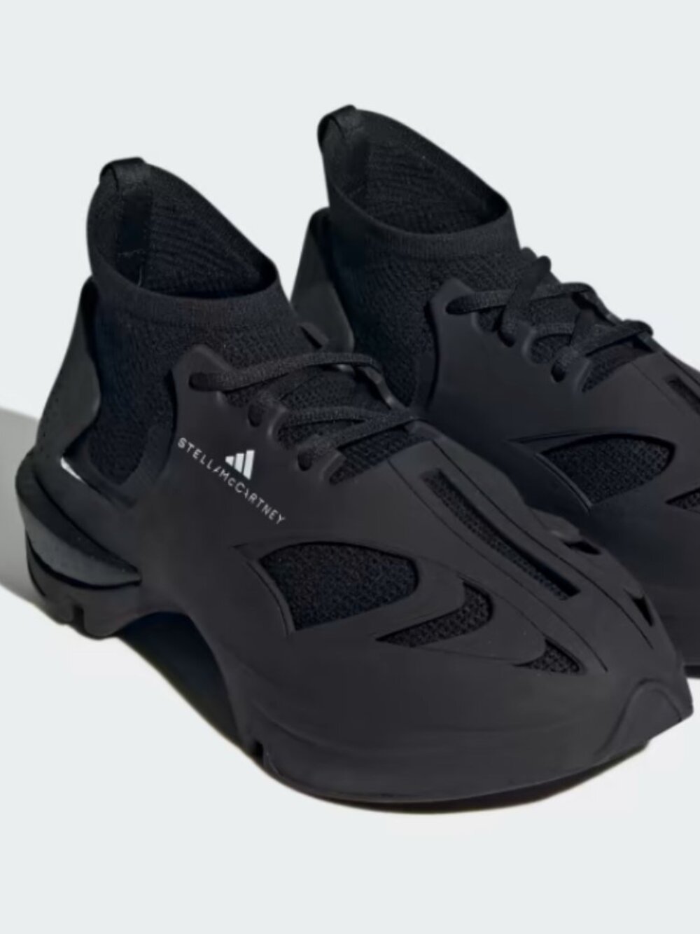 Adidas x Stella McCartney sportswear shoe in Black, mens 9 NWOT